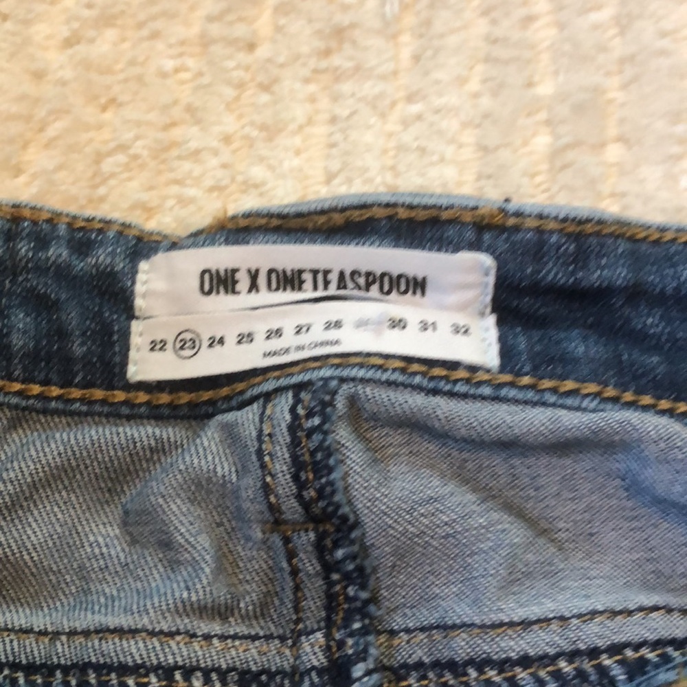One by OneTeaspoon - Picture 3 of 8